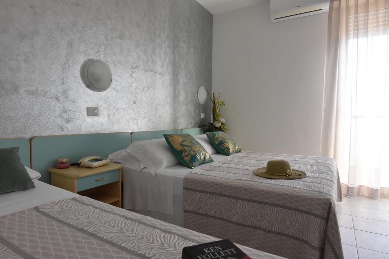 Hotel Jumbo Rimini Eksteriør bilde