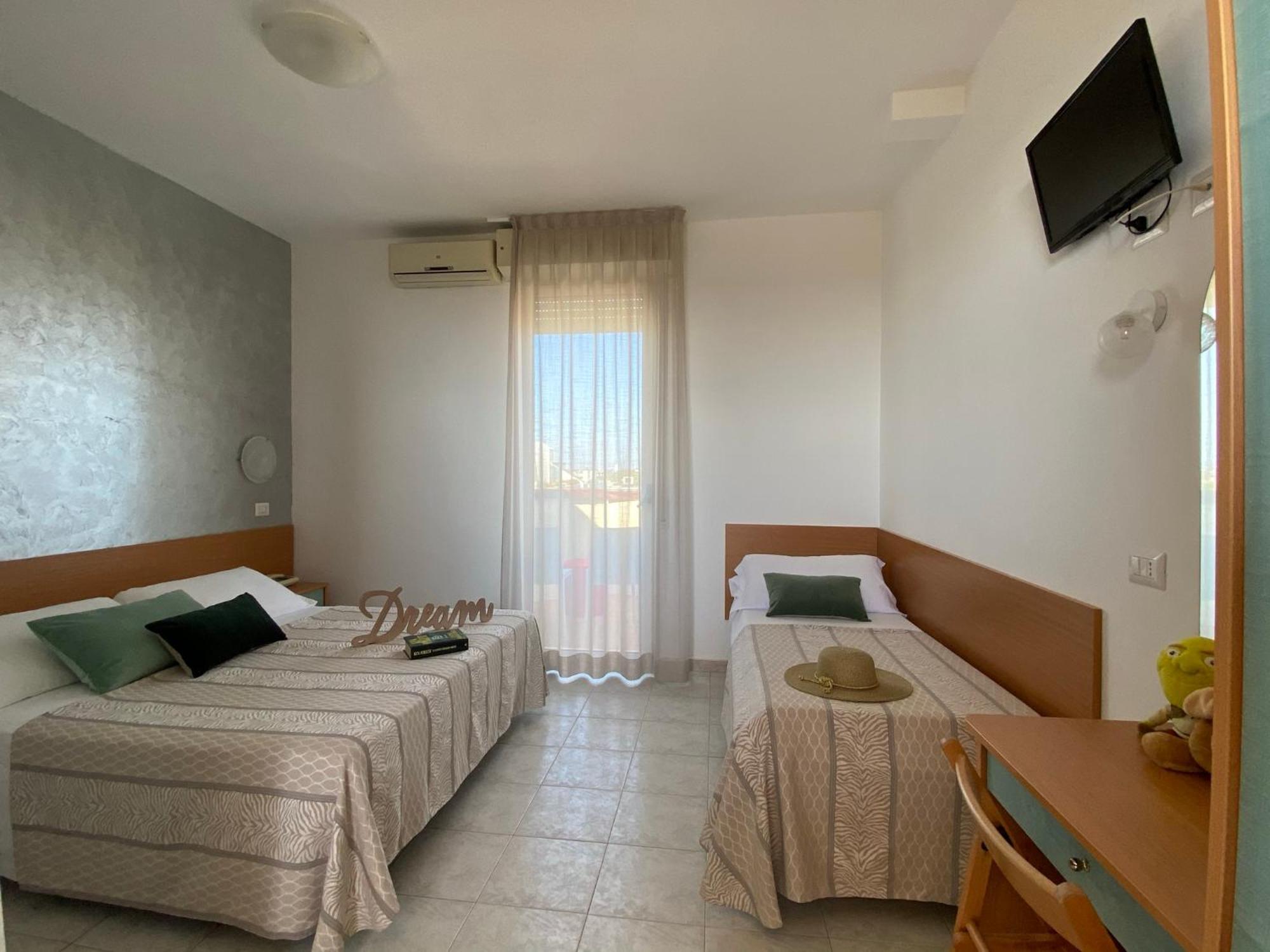 Hotel Jumbo Rimini Eksteriør bilde