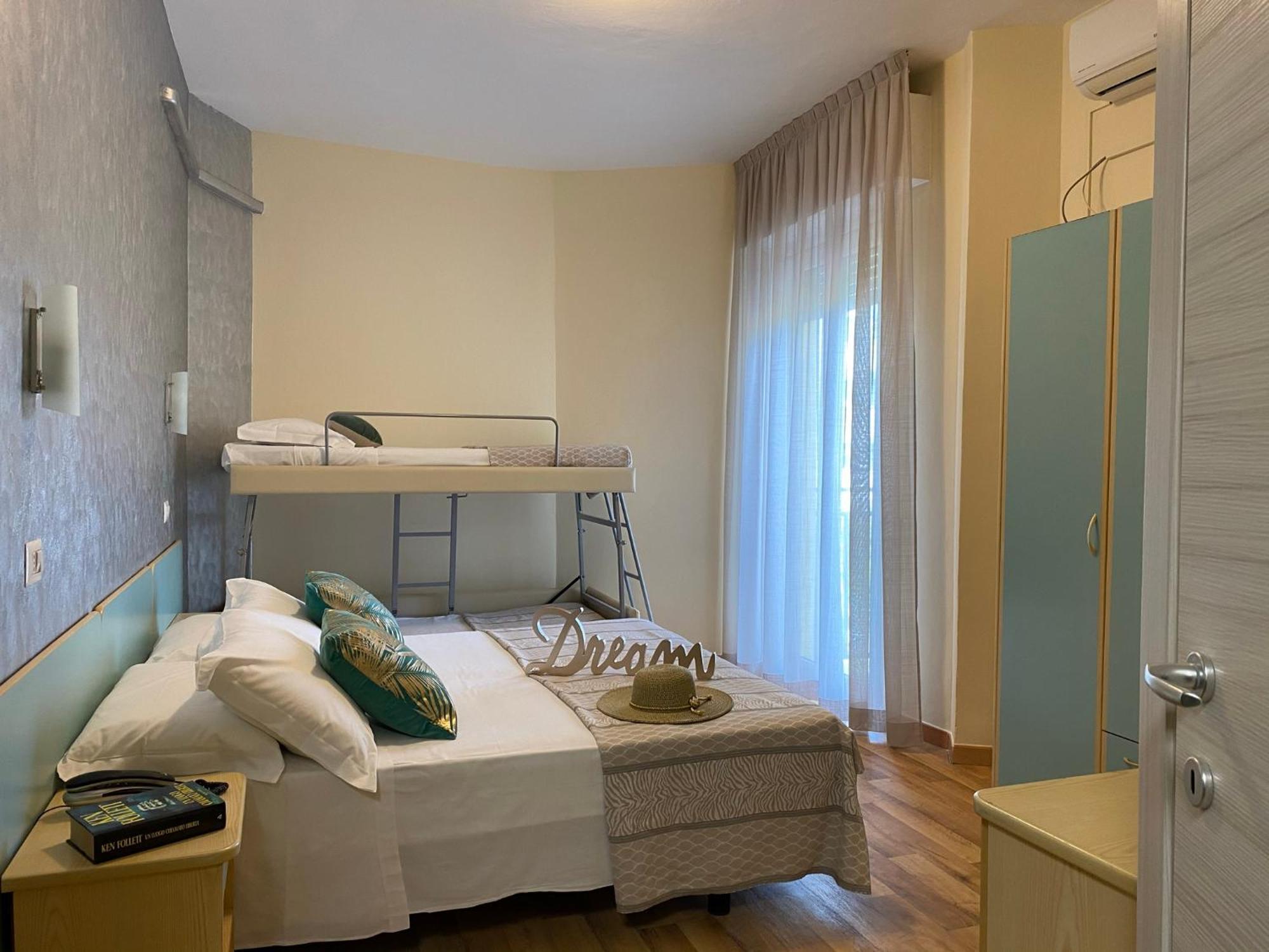 Hotel Jumbo Rimini Eksteriør bilde