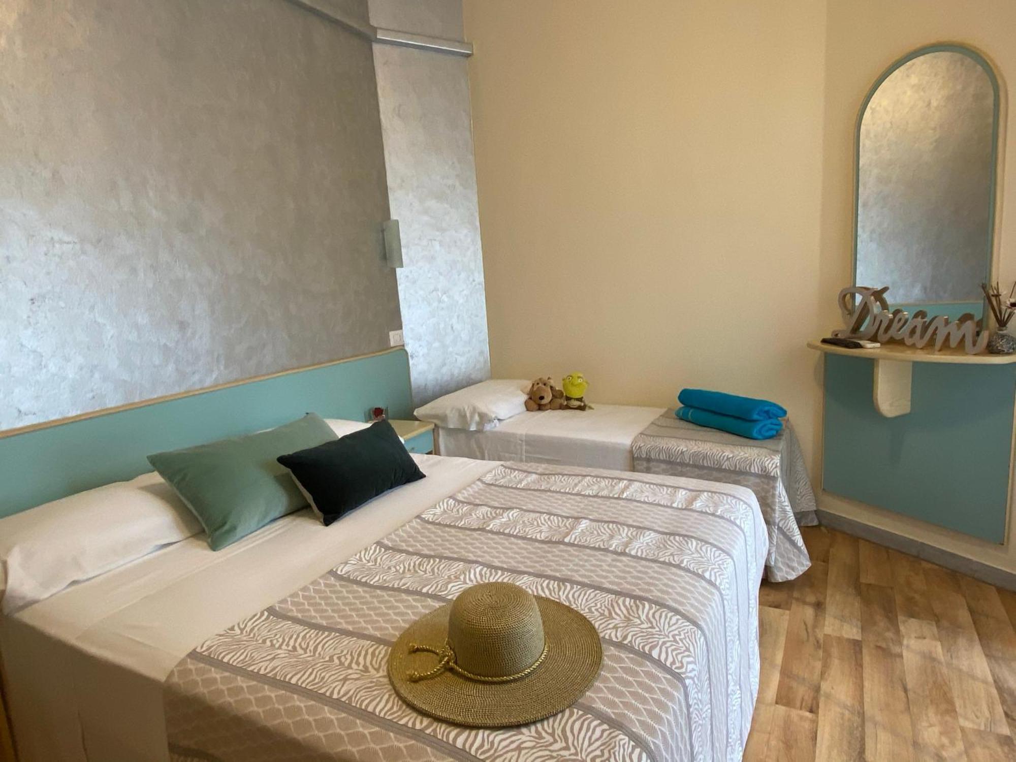 Hotel Jumbo Rimini Eksteriør bilde